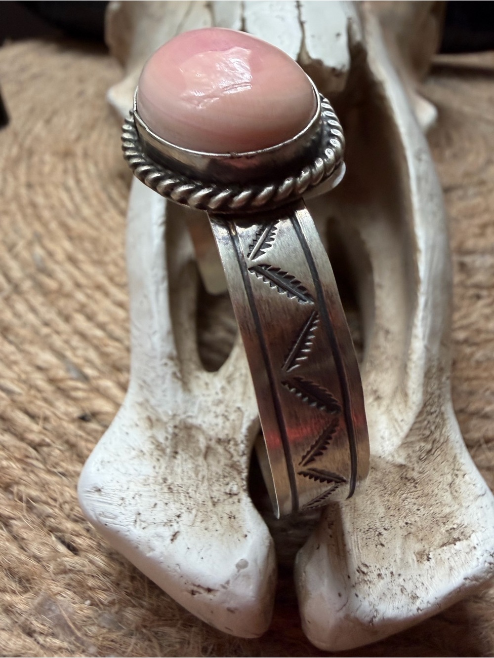 Sterling Silver Pink Conch Cabochon Cuff Bracelet - Picture 2 of 9